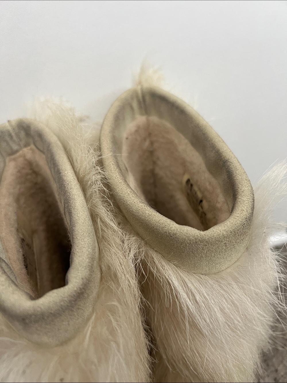 Real Fur Winter Boots in Cream with Brown Sole - Picture 7 of 13